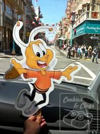 Buzz Honey Nut Cheerios Bee Tour America San Francisco California Chinatown