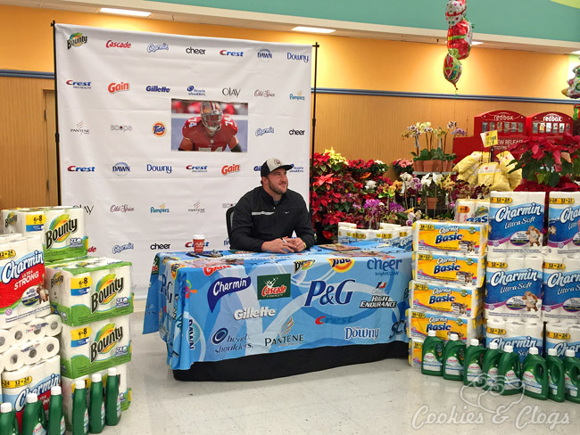 49ers Joe Staley at Lucky Supermarket in San Bruno, CA for P&G