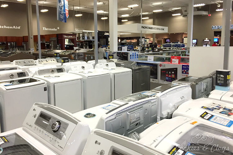 Technology | Best Buy has put in a ton of funding to renovate and update many of its San Francisco Bay Area stores. See how the displays and variety are better than ever. Here’s the location on Santana row in San Jose, CA.