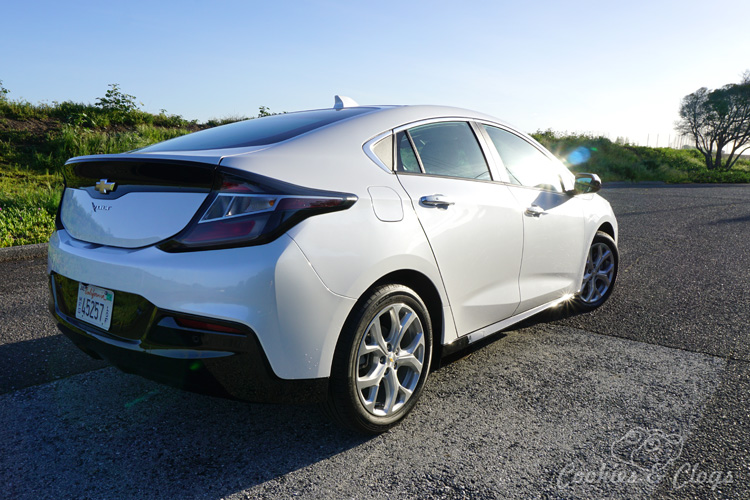 Cars | Car Reviews | The 2016 Chevy Volt has a new look but lacks updates that would significantly improve the driving experience of this plug-in hybrid and make it all-around better. See all the details in this 2016 Chevrolet Volt review.