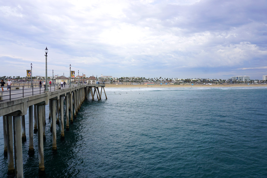 Cookies & Clogs | Travel | The next time you plan on going to Disneyland, you might want to pop by these places as you travel with kids. See where to stay, what to each, and things to do in Orange County, California. Pier of Huntington Beach, CA